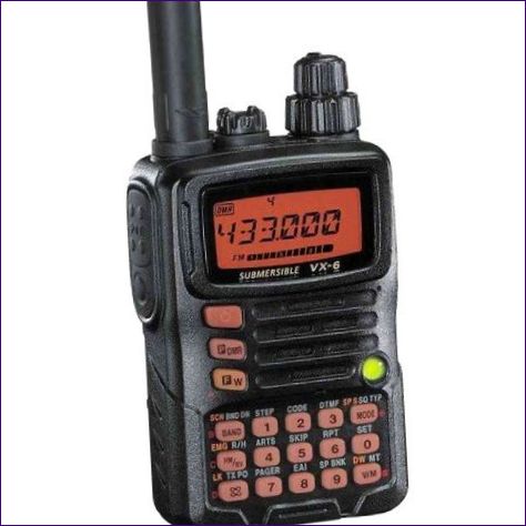 Yaesu VX-6R